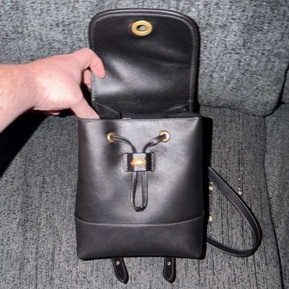 Coach Originals Turnlock Backpack in Brass/Black Glovetanned Leather NWT - Picture 7 of 16